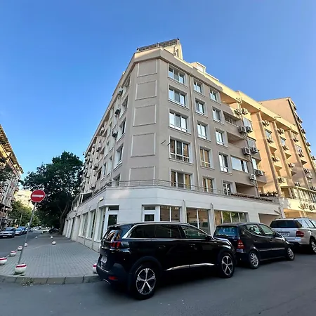 Serenity Апартаменты