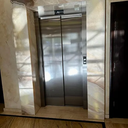 Serenity Apartment *