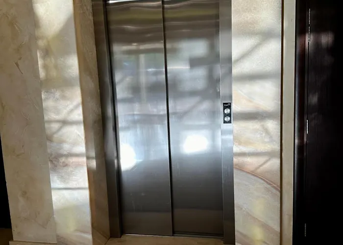 Serenity Apartment *